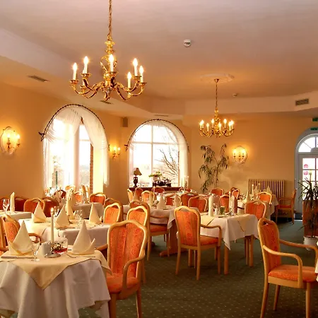 Schloss Herrenstein Otel