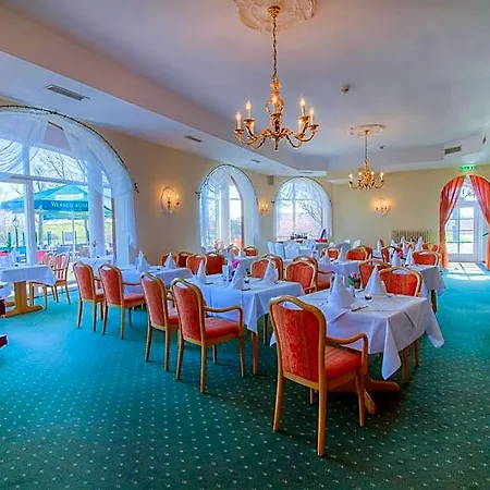 Schloss Herrenstein Hotel 3*