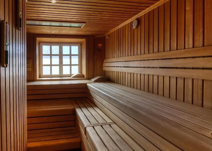 Schloss Herrenstein 3*